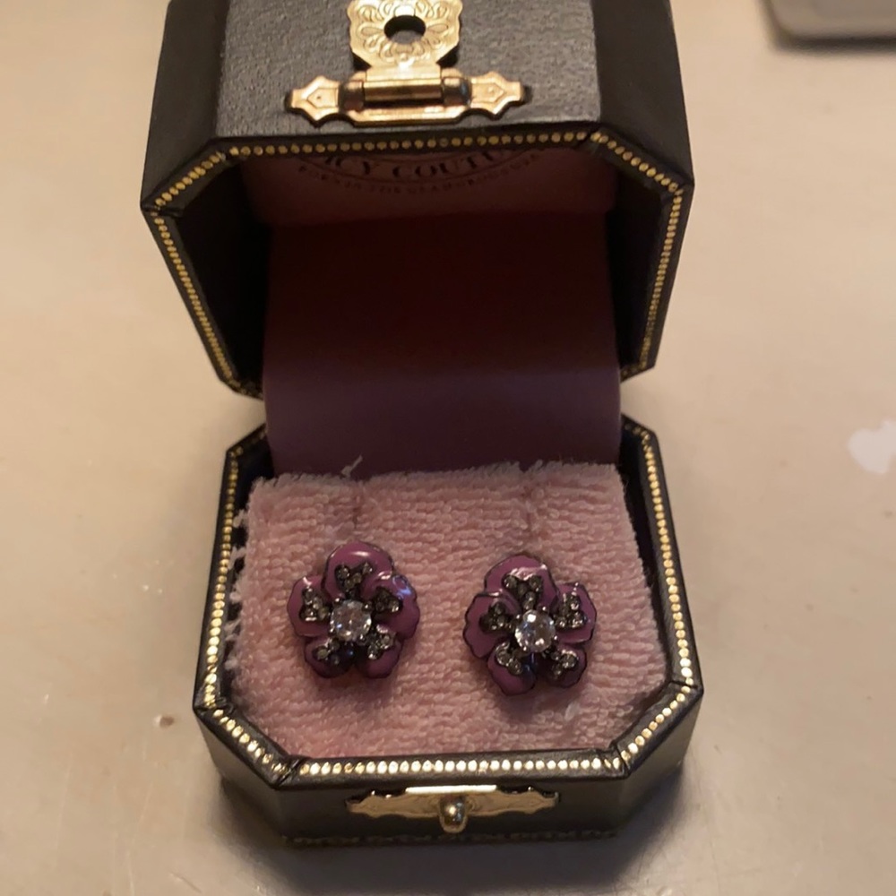 Juicy couture studs